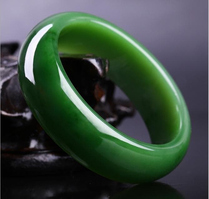 Vòng Ngọc Lục Bảo Cổ Điển